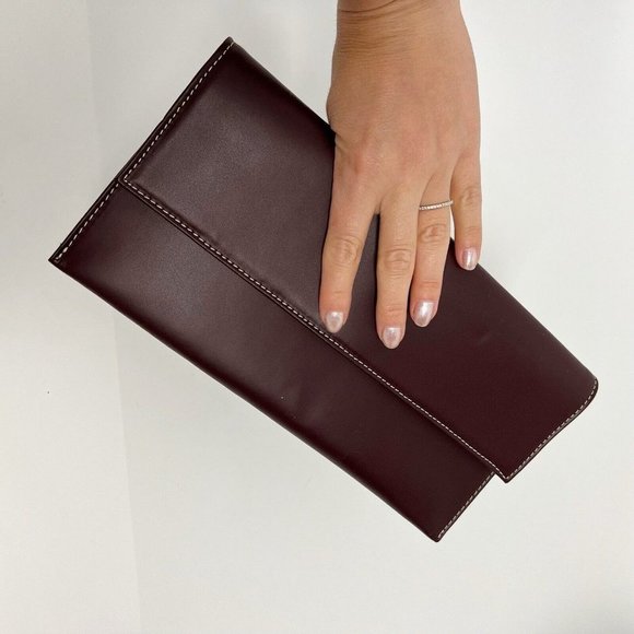 Victtoria Napoli Handbags - Vittoria Napoli Bordeaux Genuine Leather Clutch Bordeaux Magnetic closure